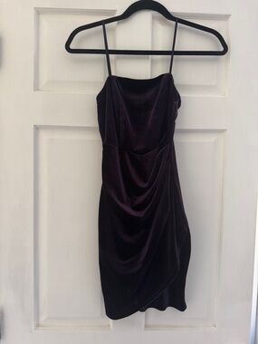 Emerald Sundae Velvet Spaghetti-Strap Mini Dress in Plum
